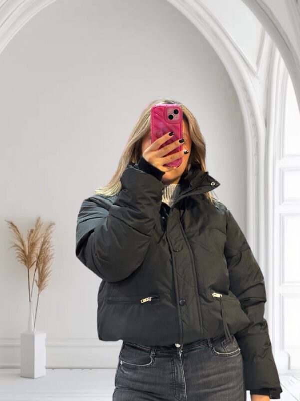 bomber negra Nikki