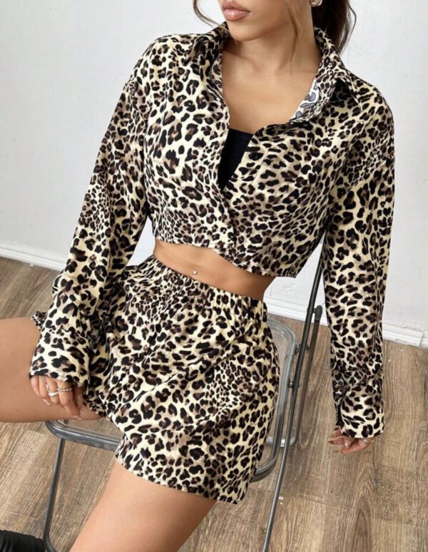 Conjunto leopardo short